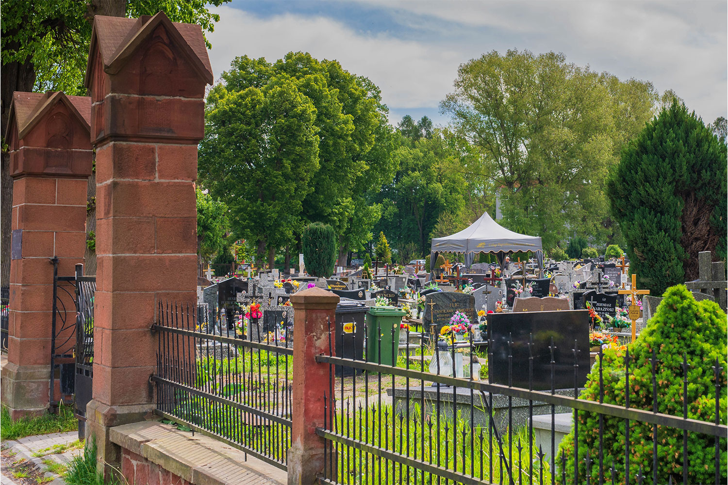 Usługi pogrzebowe Sebastian Dacyna Nowa Ruda